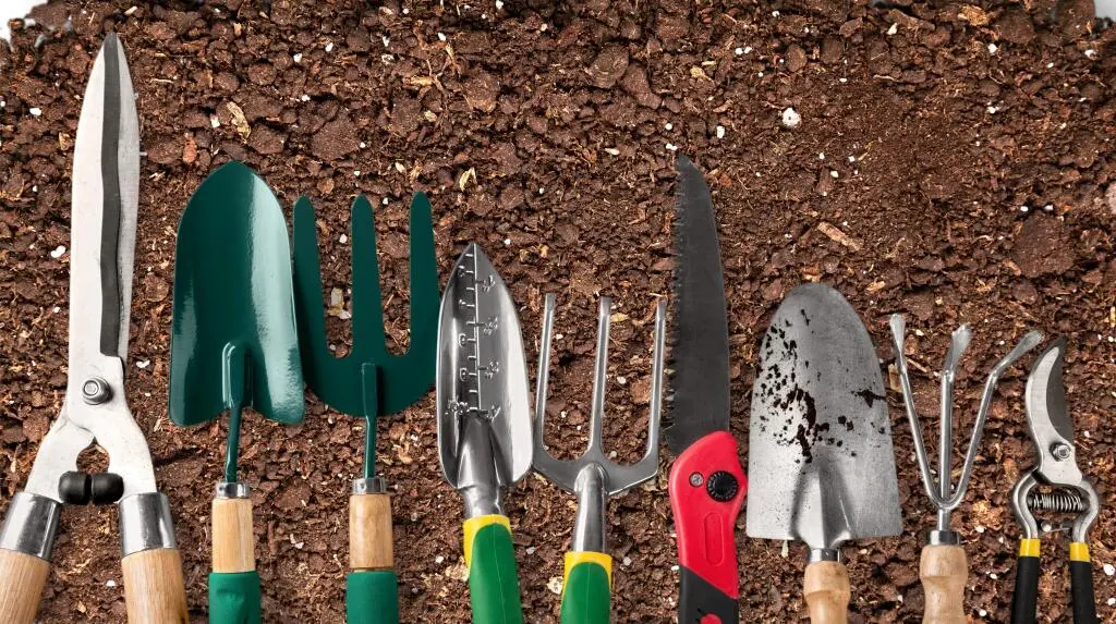 tips for maintaining your garden tools budget-friendly